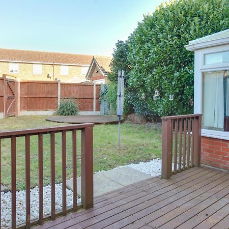 Cosy Two Bedroom House - Chelmsford - Free Parking And Wifi Kültér fotó