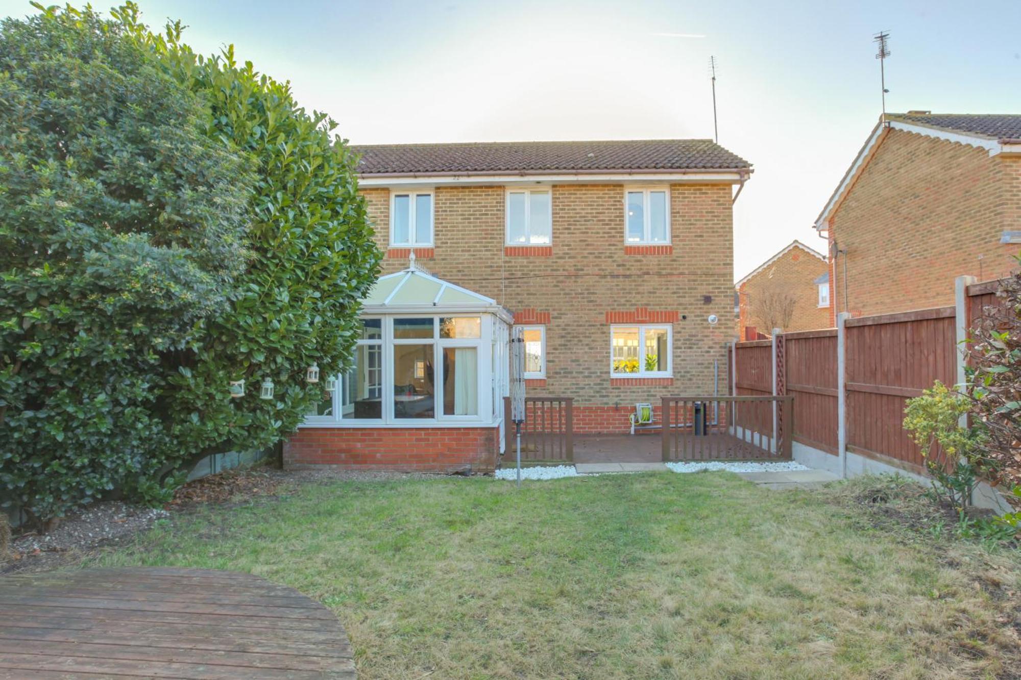 Cosy Two Bedroom House - Chelmsford - Free Parking And Wifi Kültér fotó