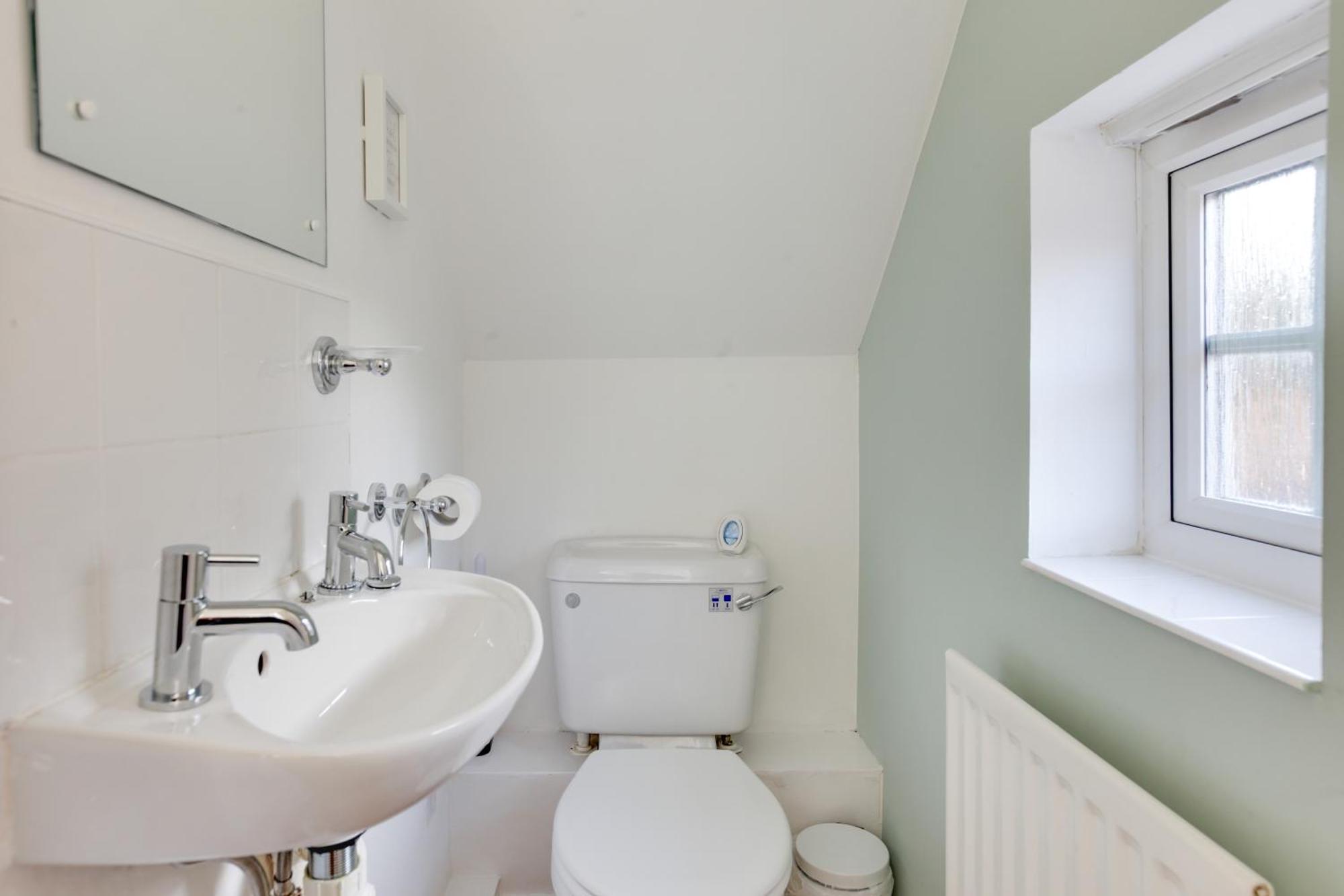 Cosy Two Bedroom House - Chelmsford - Free Parking And Wifi Kültér fotó