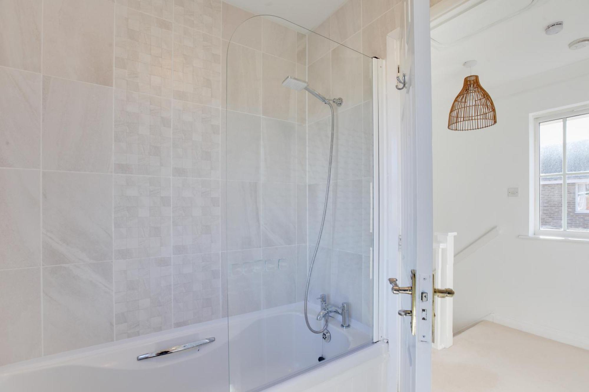 Cosy Two Bedroom House - Chelmsford - Free Parking And Wifi Kültér fotó